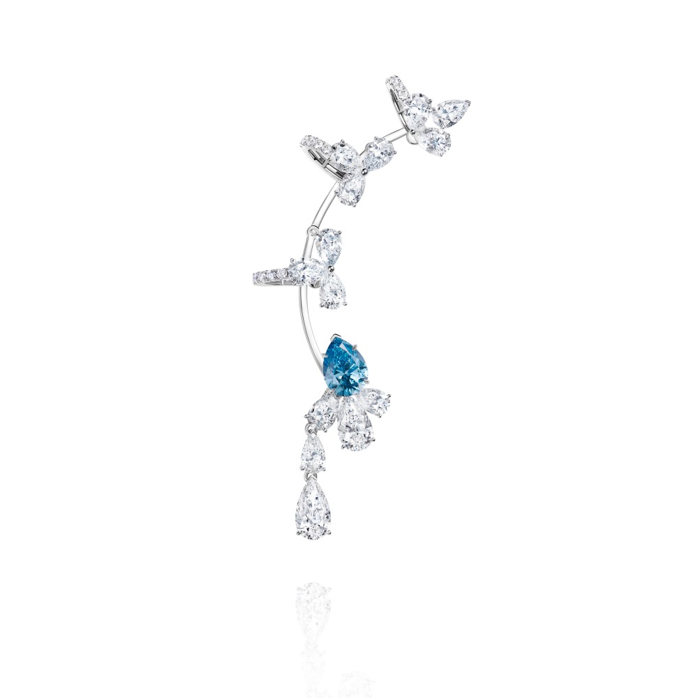 Kaff earring, 18-carat white gold with blue diamonds