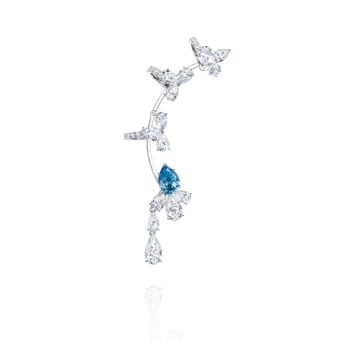 Kaff earring, 18-carat white gold with blue diamonds Kaff earring, 18-carat white gold with blue diamonds